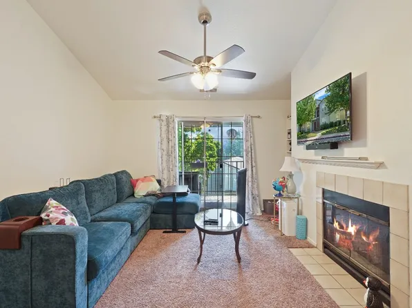 2400 Eilers Ln APT 1406, Lodi, CA 95242