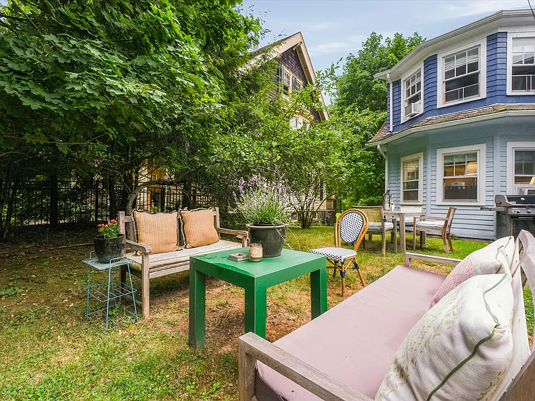 108 Hooker Ave — Photo 36