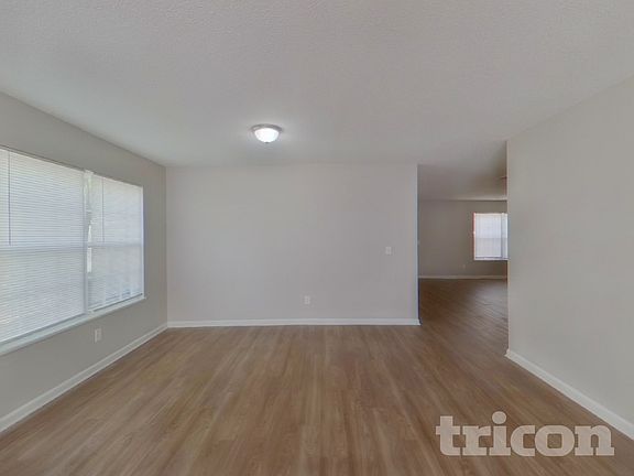 4th image of 241 Cape Jasmine Way
