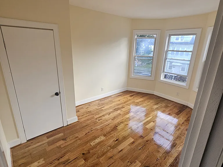 289 Ridgewood Ave #2 — Photo 3