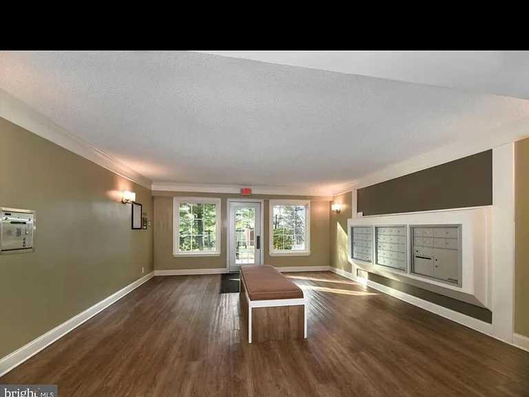 7600 Tremayne Pl #107 — Photo 12