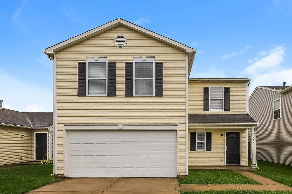 3 bed, 2.5 bath, 1792 sqft, $1,865 — Photo 1