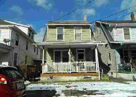 1st image of 221 North St