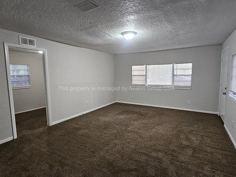 9658 Gibson Ave — Photo 4