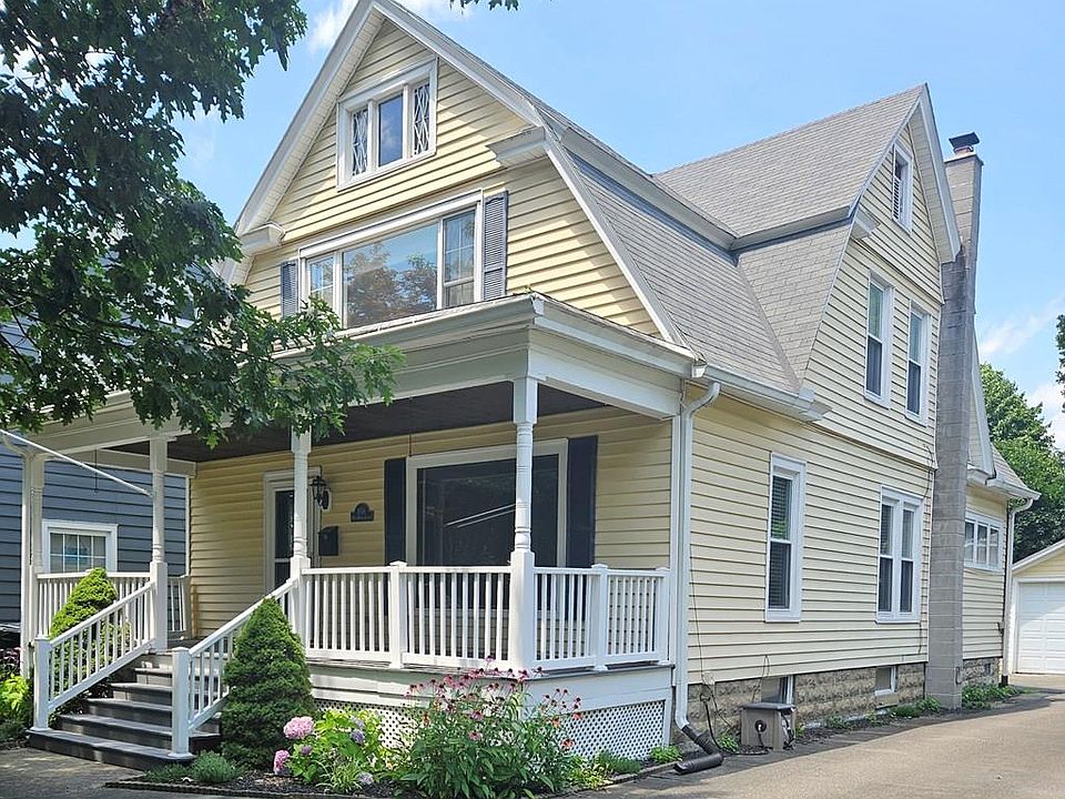 1st image of 1056 W Water St