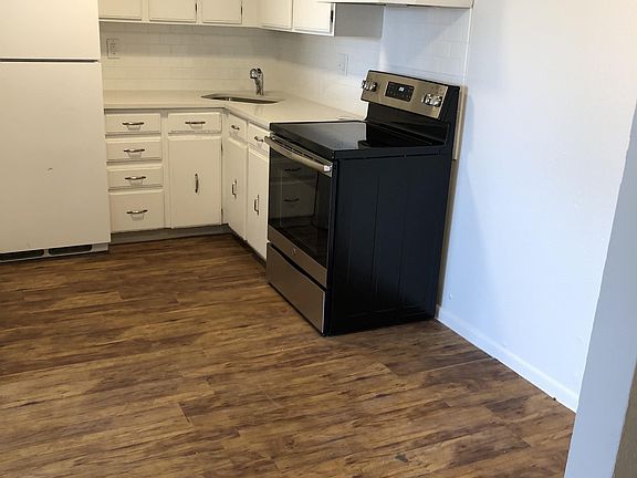 2nd image of 2455 Bryant St #11034249