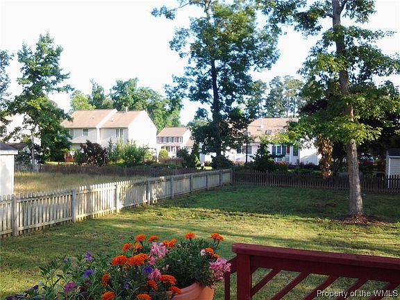 4th image of 3724 Captain Wynne Dr