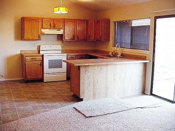 3rd image of 526 Beechwood Dr