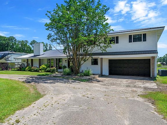 2nd image of 304 N Denison Rd