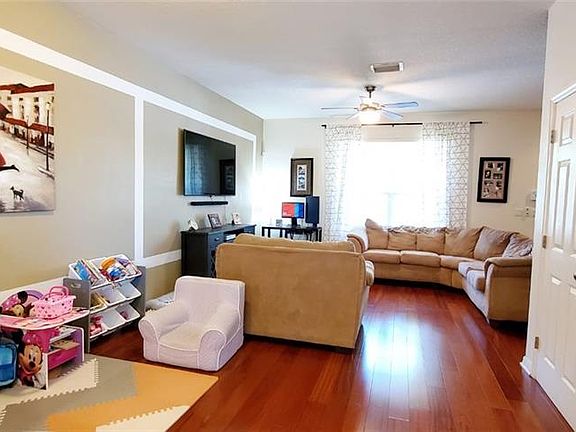 4th image of 12744 Country Brook Ln