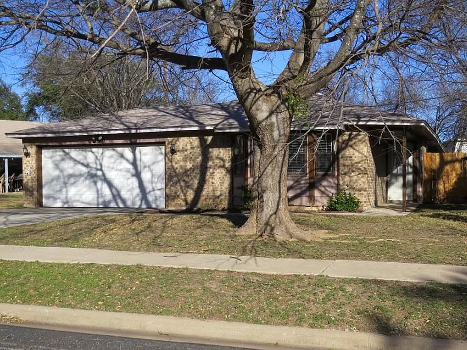 1st image of 2910 Transit Dr