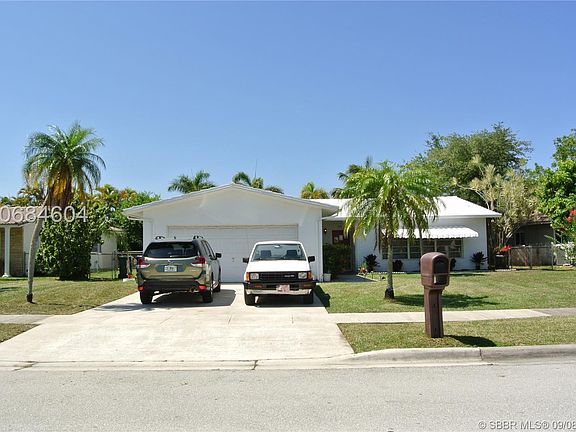 3rd image of 6631 NW 20th St
