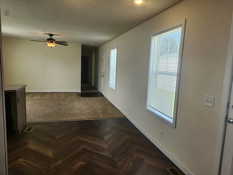 Broadview Estates — Photo 20