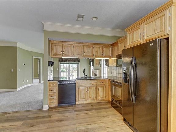 4th image of 2815 NE Sonora Valley Dr