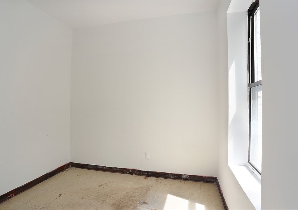2nd image of 311 E 3rd St APT 6