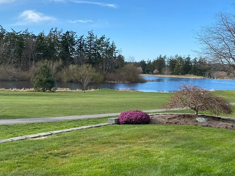 1767 SW Waterside Ct — Photo 1