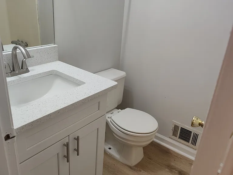 480 Charleston Ln — Photo 20