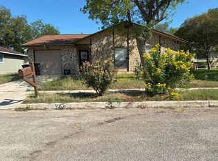 4243 Apple Tree Dr, San Antonio, TX 78222