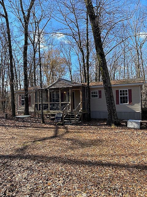 1st image of 31 Meadows Ln