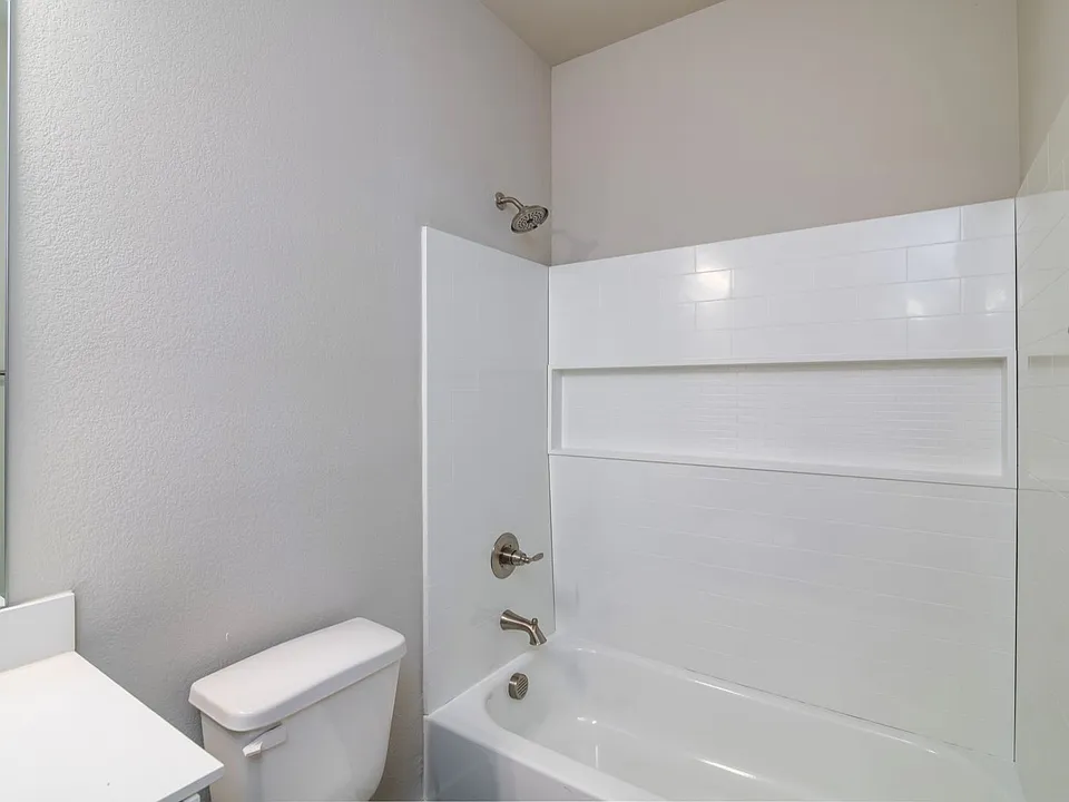 612 Harvest Moon Dr