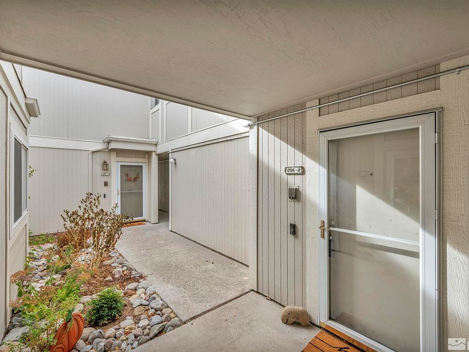 1st image of 2526 Sunny Slope Dr #B2