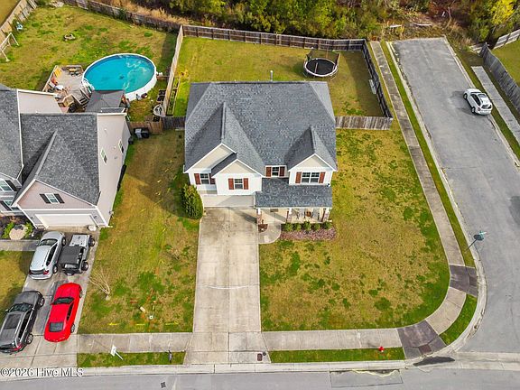 3rd image of 507 Savannah Dr