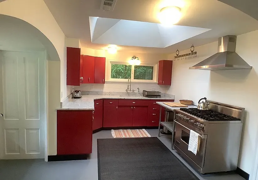 4 bed, 1560 sqft, $2,850 — Photo 3