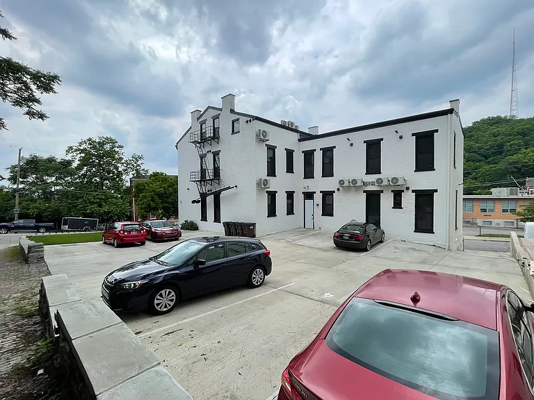 18 Mulberry St #6 — Photo 10
