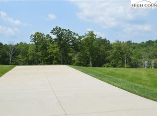 11 Paynes Ct, Roaring Gap, NC 28668