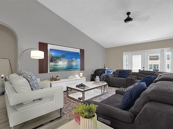 3rd image of 1736 FLORENCE VISTA BOULEVARD
