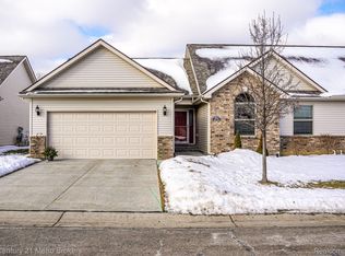 5424 Pintail Ct, Burton, MI 48509