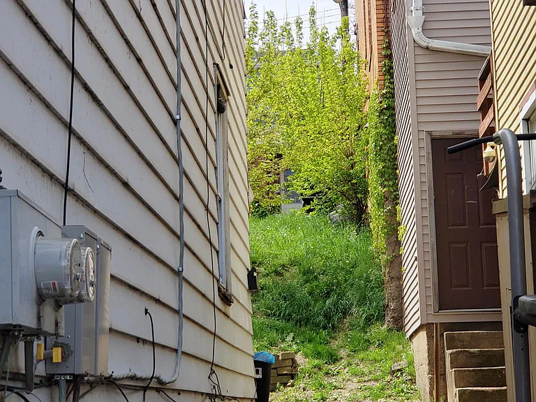 447 Hays Ave #1 — Photo 22