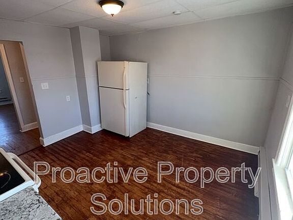 4th image of 746 River St #748-3