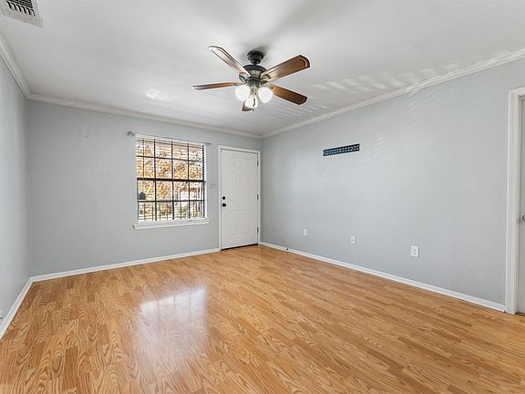 4th image of 921 W Elrem St #25C