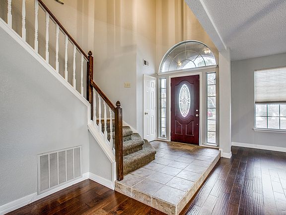 2_7812-ember-oaks-dr-north-richland-hills-tx-High-Res-3.jpg