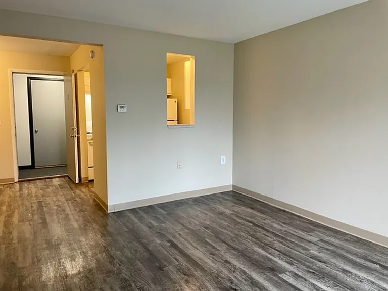 Oak Valley Apartments — Photo 43