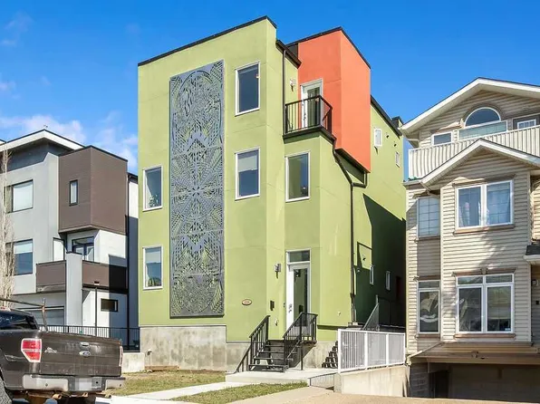 2226 Westmount Rd NW, Calgary, AB T2N 3N4