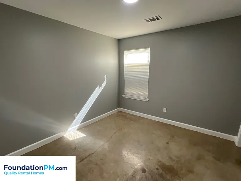 1273 Englewood St — Photo 19
