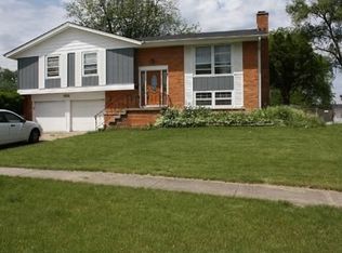 1521 Harvard Ln, Schaumburg, IL 60193