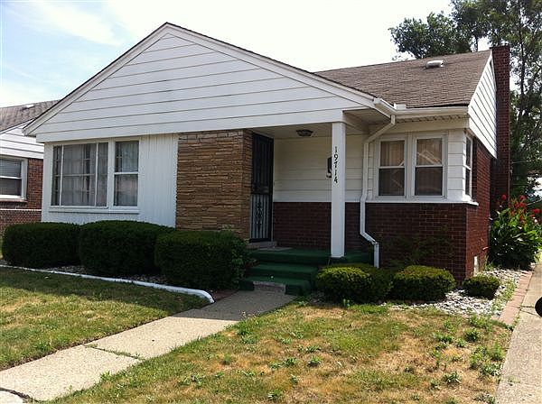 19714 Ryan - Nice home