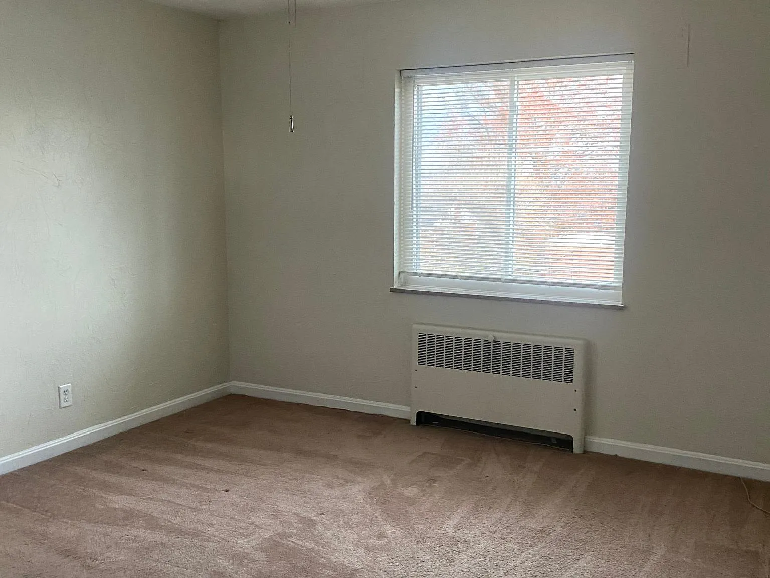 1727 Sutton Ave — Photo 2
