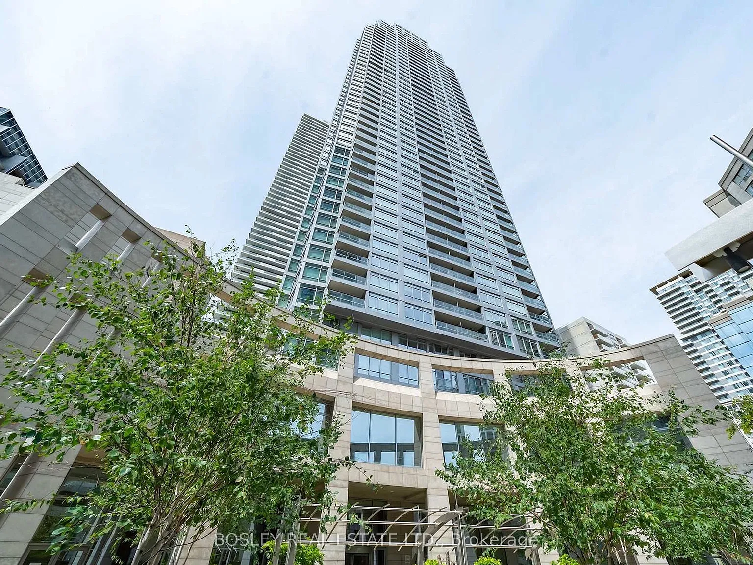 Quantum 2 South Tower — Photo 1