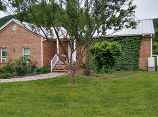 23 Radford Hollow Rd, Berea, KY 40403