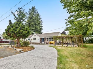 821 E Olympia Ave, Burlington, WA