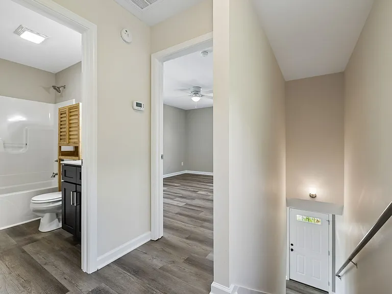 91 Valley View St — Photo 19