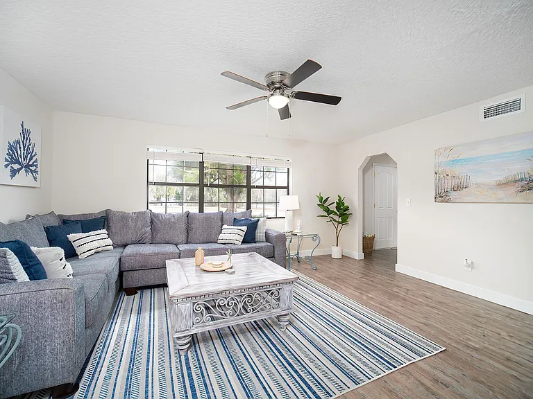 Winterhawk Dr — Photo 27