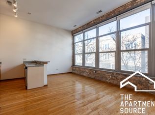 2934 N Milwaukee Ave #3, Chicago, IL 60618