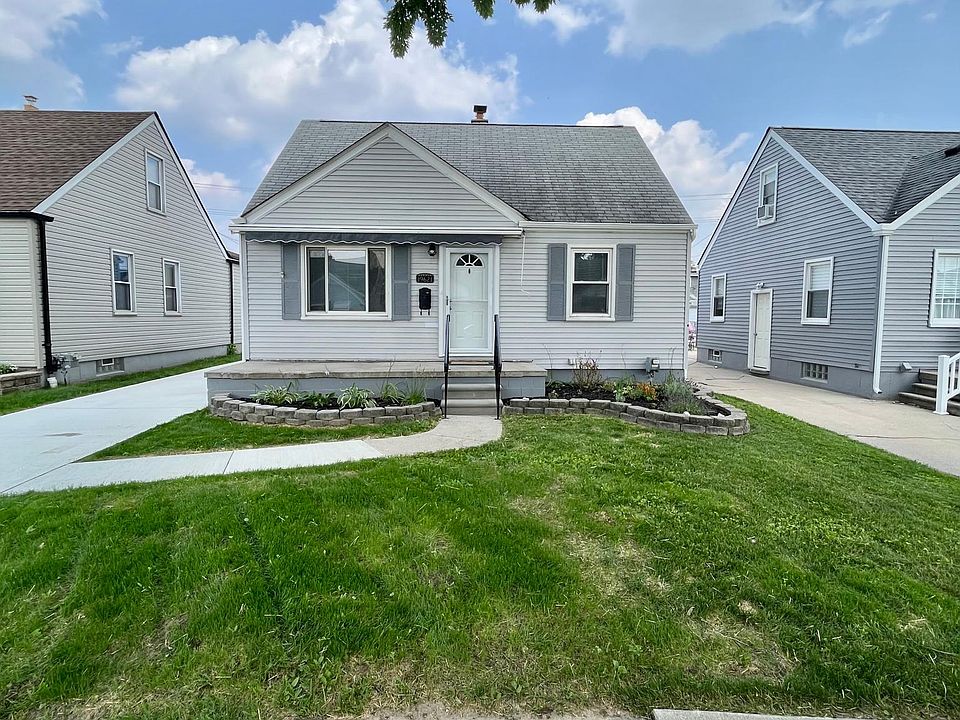 1st image of 19621 Avalon St