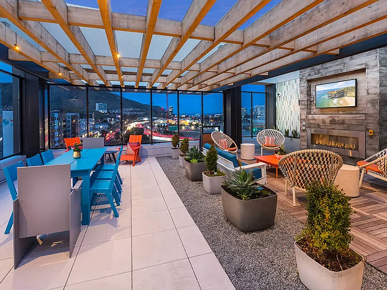 Altitude Apartments — Photo 30