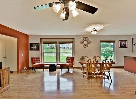 3rd image of 4722 Brookton Way